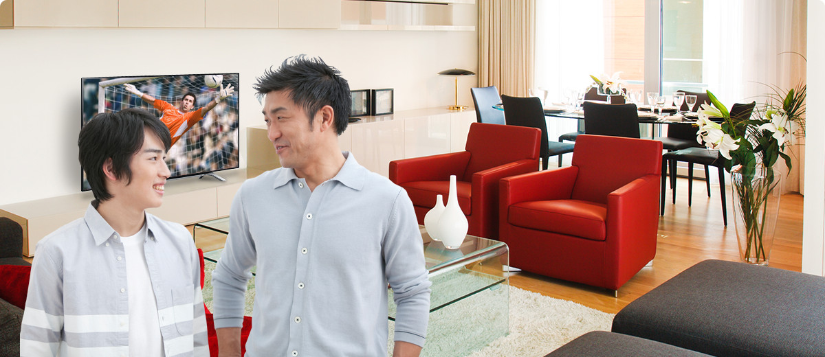 「4Kテレビ」なら、スポーツ中継もゲームも、高画質で大迫力！（イメージ）