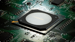 「レグザエンジンCEVO 4K」イメージ